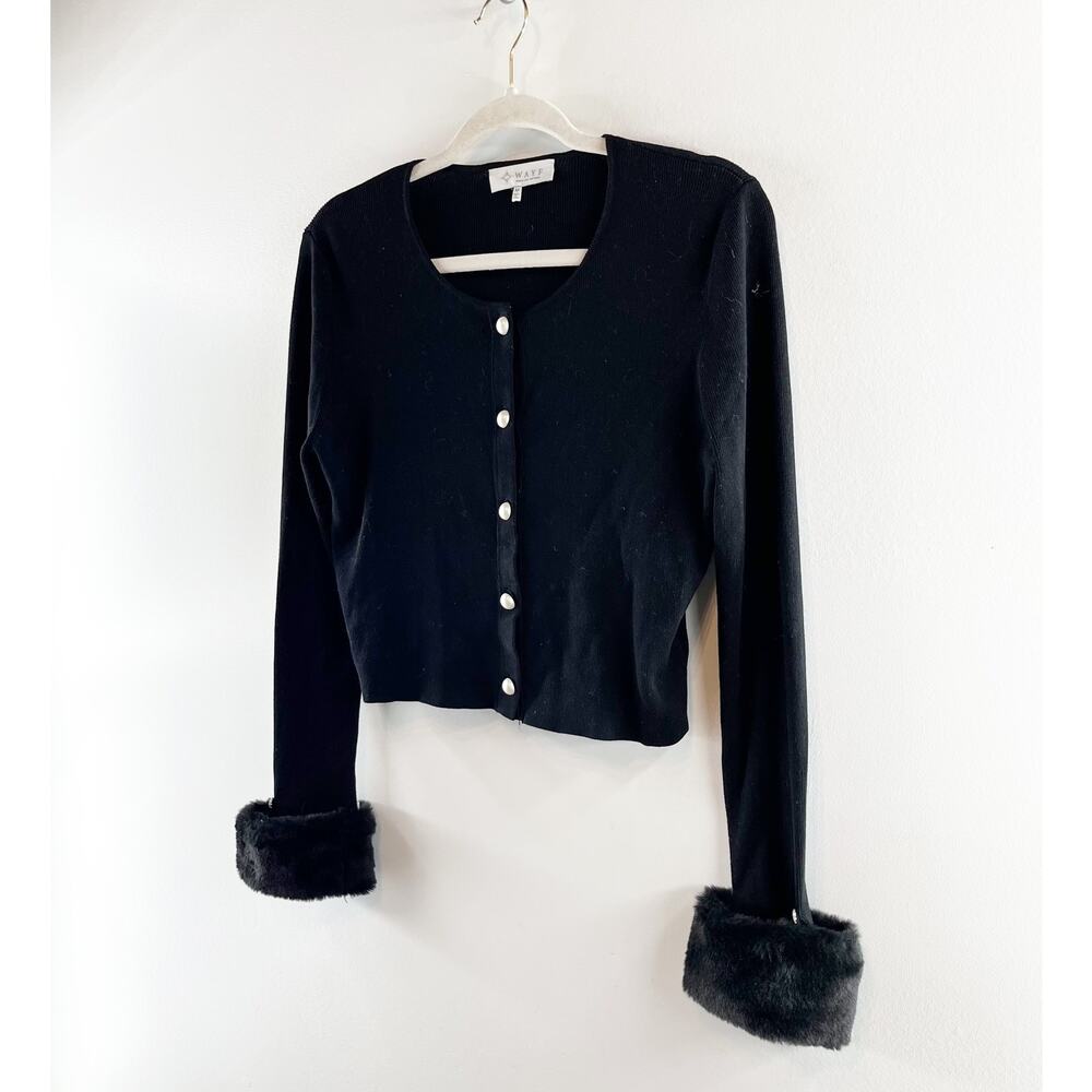 Wayf Long Sleeve Button Front Cropped Cardigan with Faux Fur Cuffs Black Medium - Picture 4 of 9